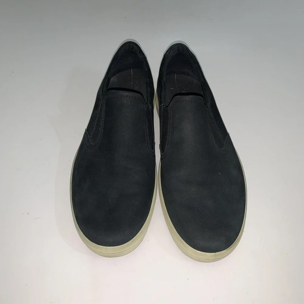 ECCO Shoes Mens Size 10.5 Black Nubuck Slip On Casual Comfort Walking Sneakers